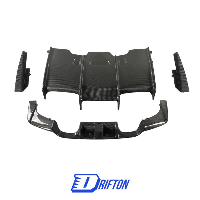 OKING Style Dry Carbon Fiber Rear DIffuser With LED Brake Light For BMW M3 M4 F80 F82 F83 2014-2020