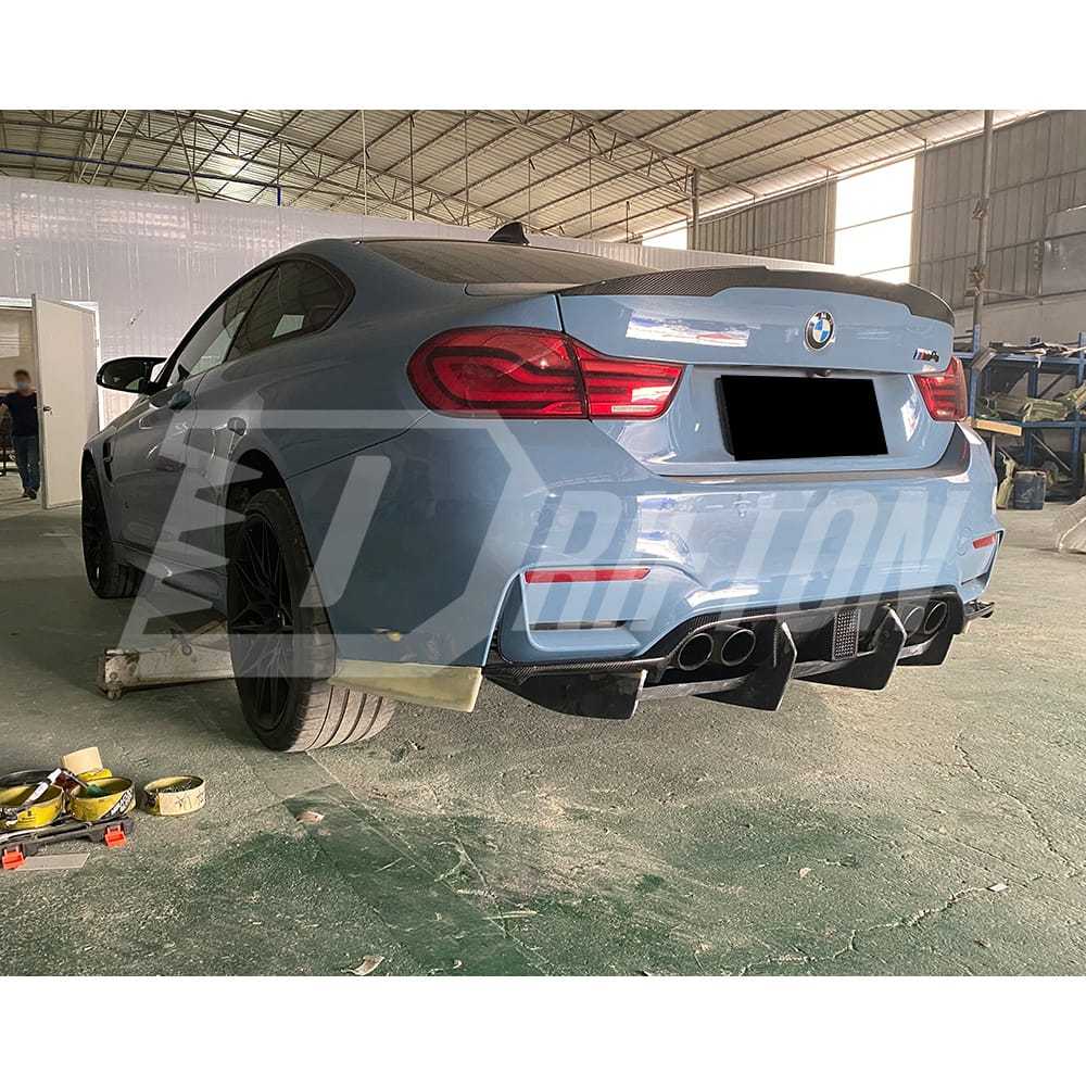 OKING Style Dry Carbon Fiber Rear DIffuser With LED Brake Light For BMW M3 M4 F80 F82 F83 2014-2020