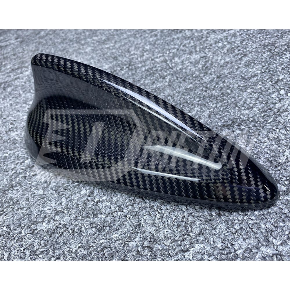 Dry Carbon Fiber Roof Shark Fin Antenna Cover For BMW M3 M4 F80 F82 2014-2020