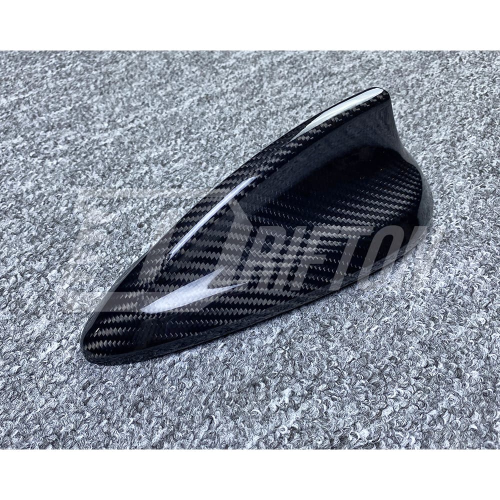 Dry Carbon Fiber Roof Shark Fin Antenna Cover For BMW M3 M4 F80 F82 2014-2020