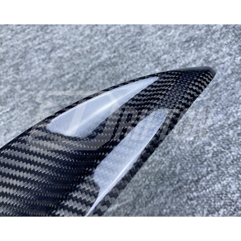 Dry Carbon Fiber Roof Shark Fin Antenna Cover For BMW M3 M4 F80 F82 2014-2020