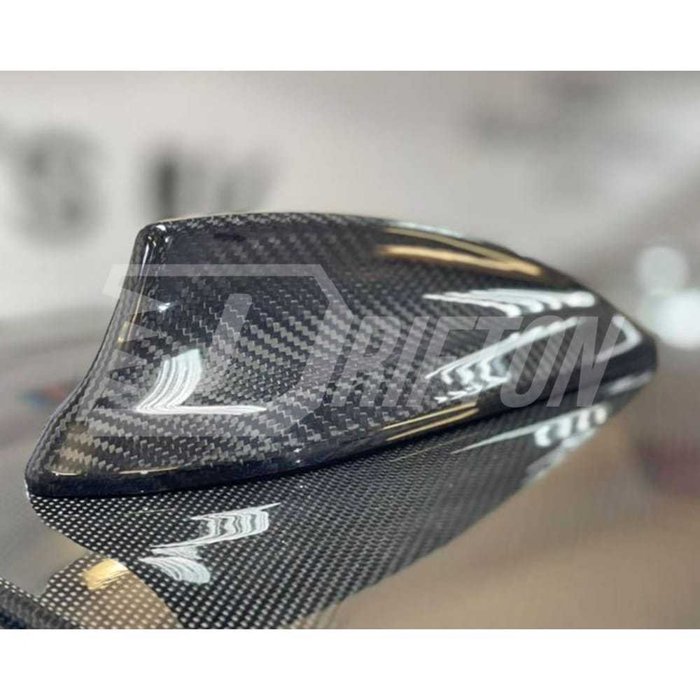 Dry Carbon Fiber Roof Shark Fin Antenna Cover For BMW M3 M4 F80 F82 2014-2020