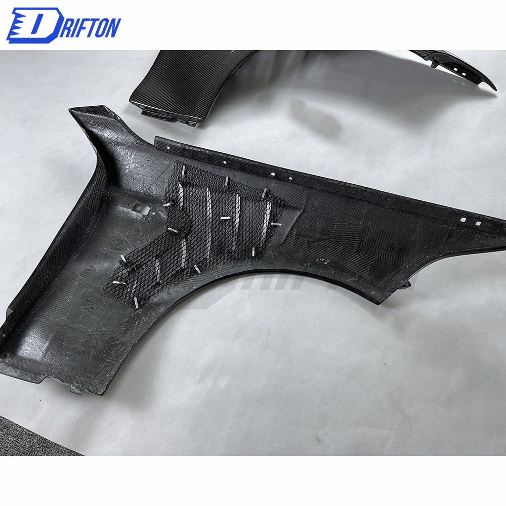 Dry Carbon Fiber Fender For BMW F87 M2 M2C 2016-2019