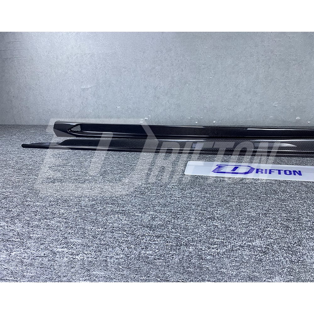 LD Style Carbon Fiber Side Skirt For BMW X6 G06 2019-2023