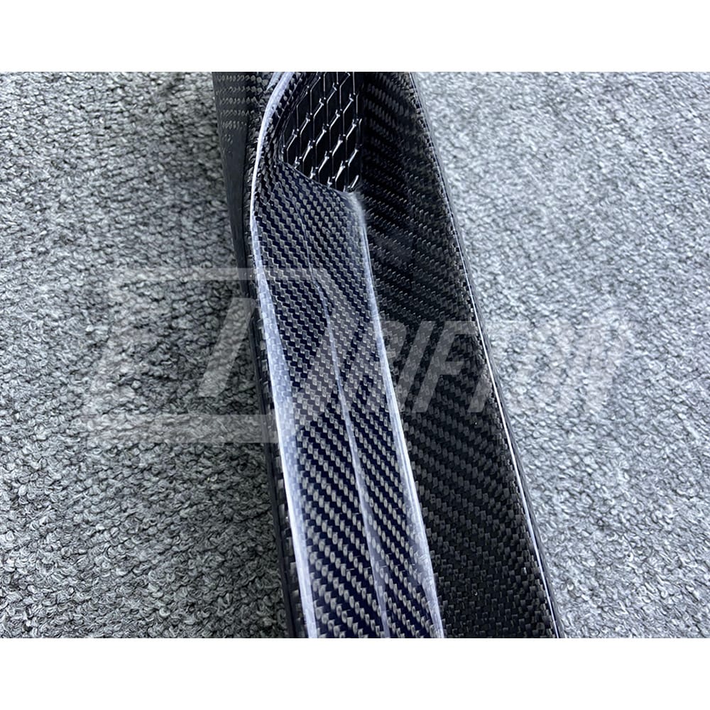 LD Style Carbon Fiber Side Skirt For BMW X6 G06 2019-2023