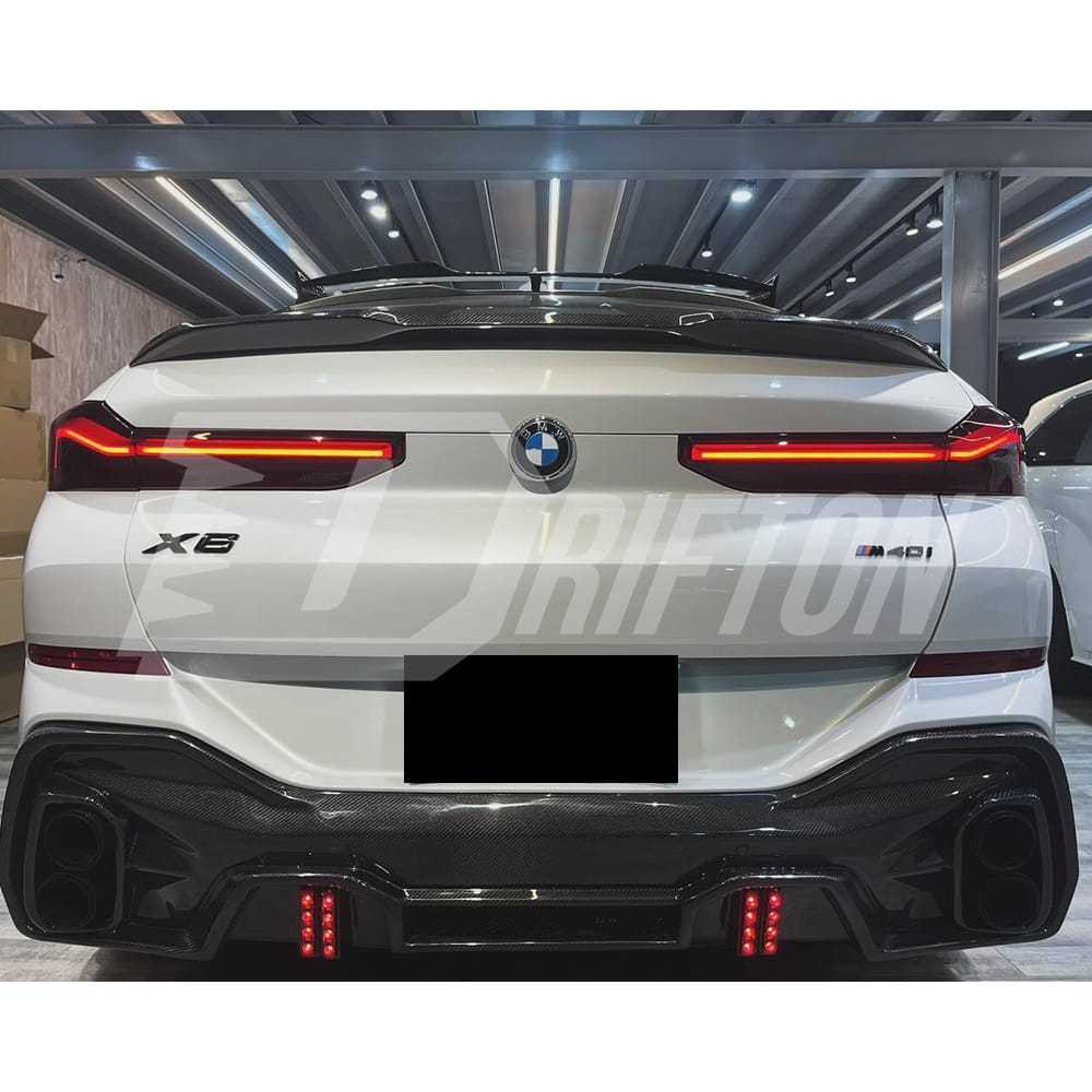 LD Style Carbon Fiber LED Brake Light Rear Diffuser & 4  Exhaust Tips For BMW X6 G06 2019-2023