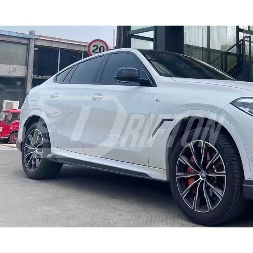 LD Style Carbon Fiber Side Skirt For BMW X6 G06 2019-2023