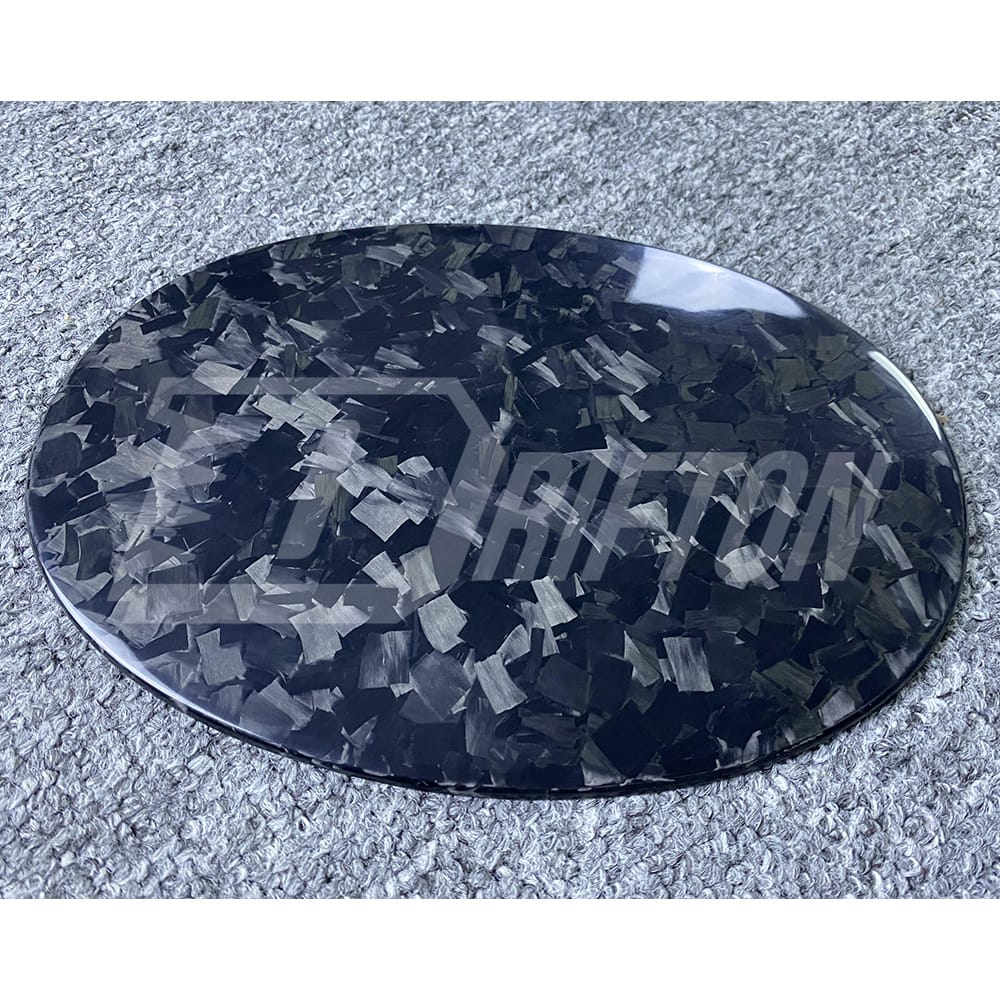 Dry Forged Carbon Fiber Gas Fuel Filler Tank Cover For Alfa Romeo Giulia Quadrifoglio 2016-2023
