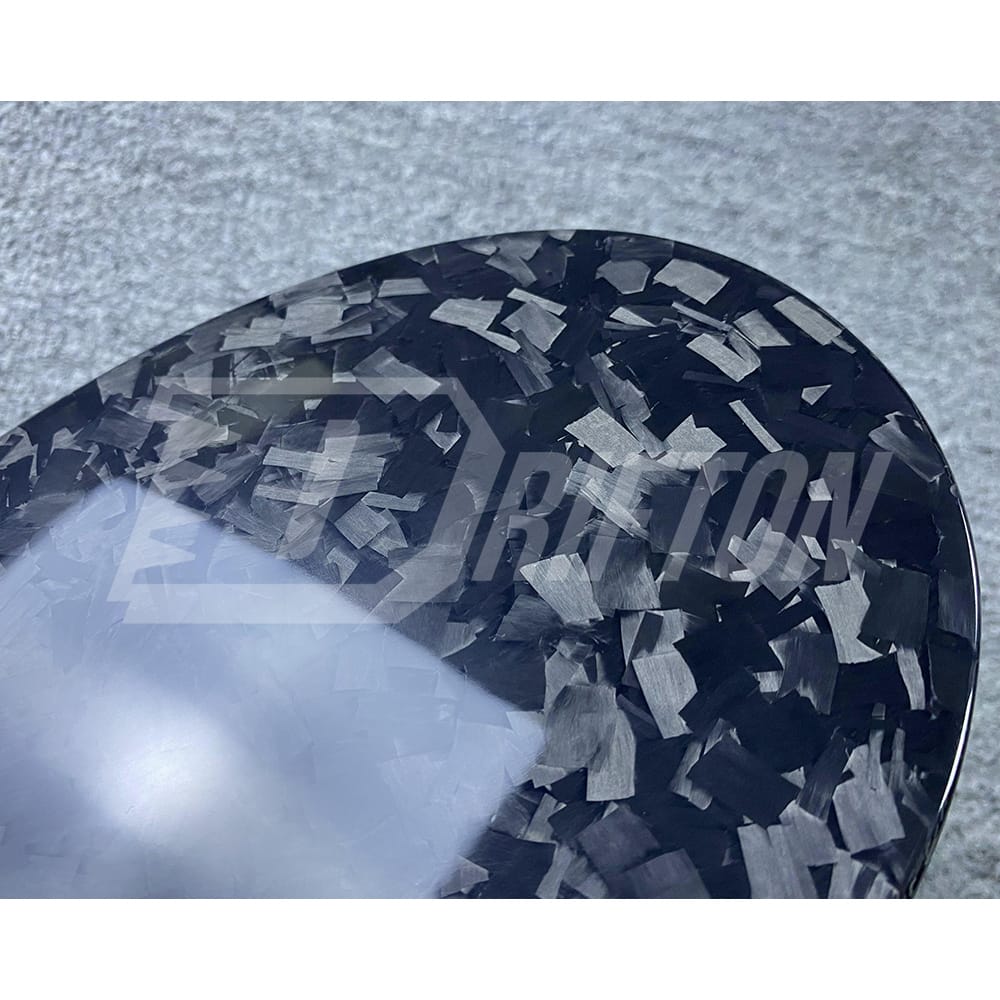 Dry Forged Carbon Fiber Gas Fuel Filler Tank Cover For Alfa Romeo Giulia Quadrifoglio 2016-2023
