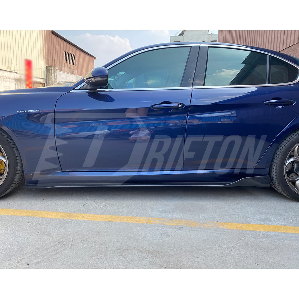 Madness Style Carbon Fiber Side Skirt For Alfa Romeo Giulia 2016-2023