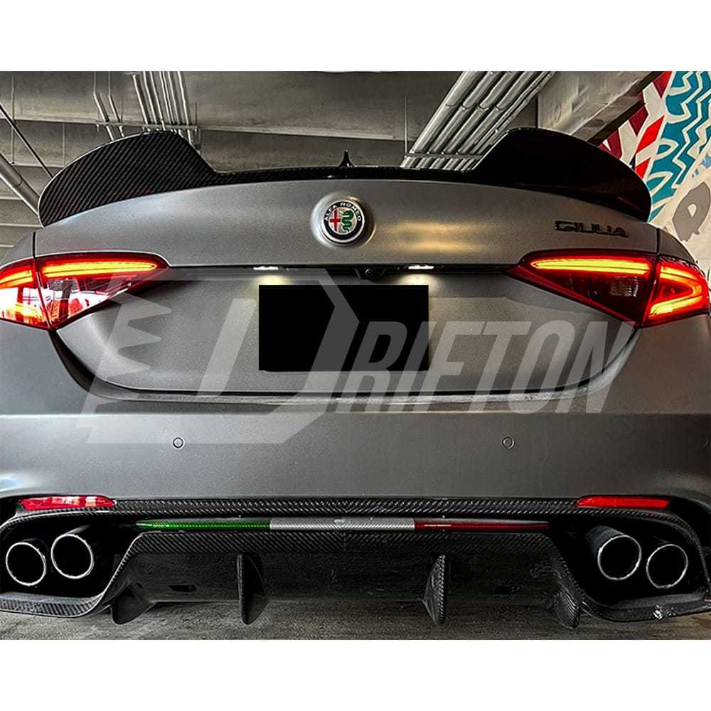 GTA Style Carbon Fiber Trunk Spoiler For Alfa Romeo Giulia 2016-2023