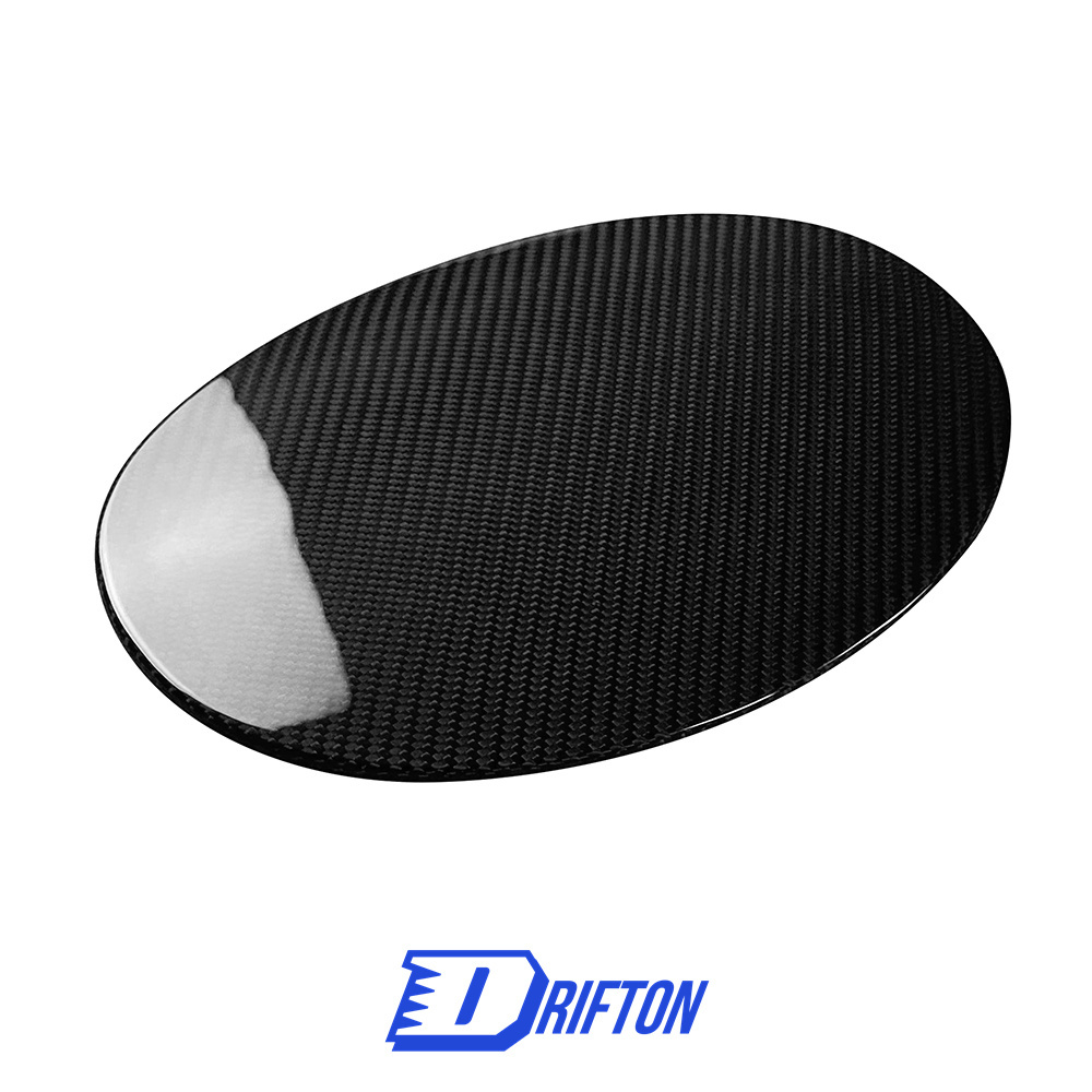 Dry Carbon Fiber Gas Fuel Filler Tank Cover For Alfa Romeo Giulia Quadrifoglio 2016-2023