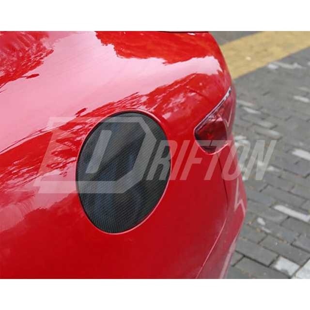 Dry Forged Carbon Fiber Gas Fuel Filler Tank Cover For Alfa Romeo Giulia Quadrifoglio 2016-2023