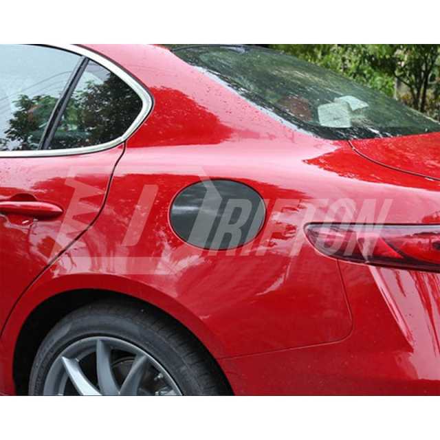 Dry Forged Carbon Fiber Gas Fuel Filler Tank Cover For Alfa Romeo Giulia Quadrifoglio 2016-2023