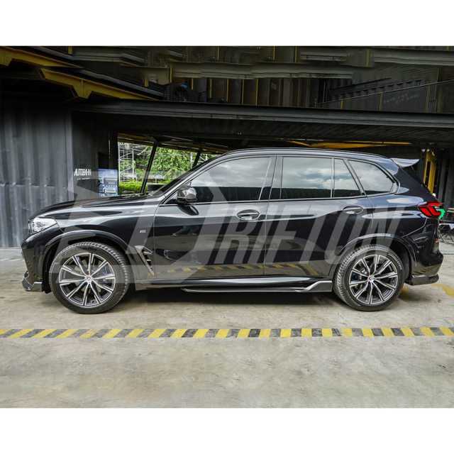 Black Knight Style Carbon Fiber Side Skirt For BMW X5 G05 2019-2023