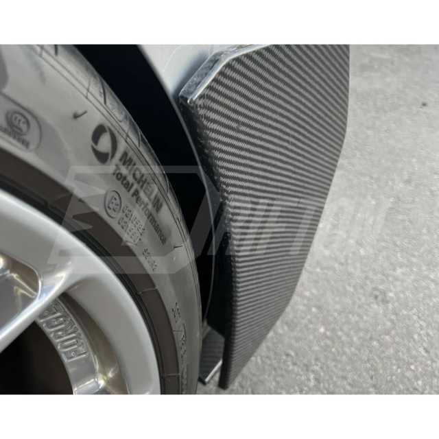 Carbon Fiber Rear Bumper Side Vent Spats For Audi R8 V10 2016-2019