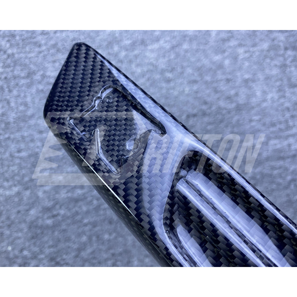 Carbon Fiber Fender Emblem Replacemnet For Nissan R35 GTR 2008-2016