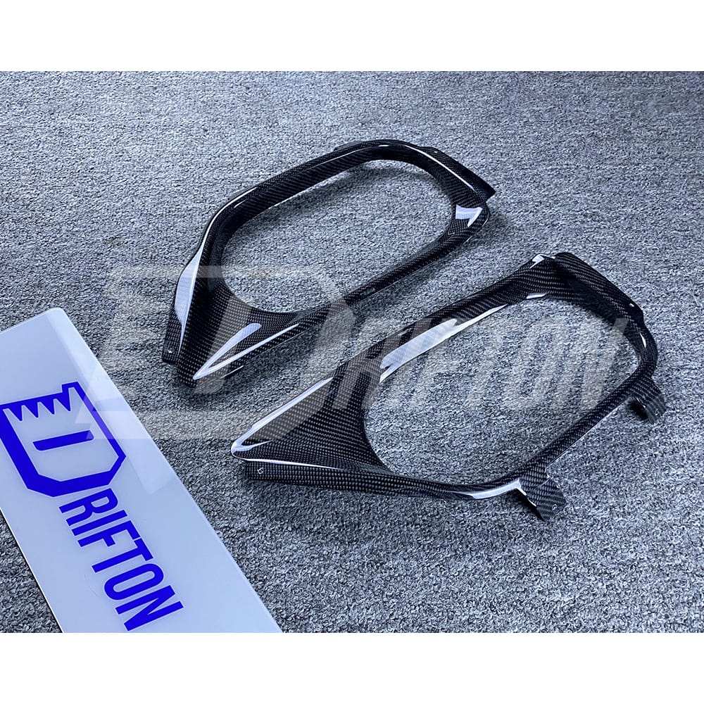 OEM Style Carbon Fiber Exhaust Surround Trim For Nissan R35 GTR 2008-2016
