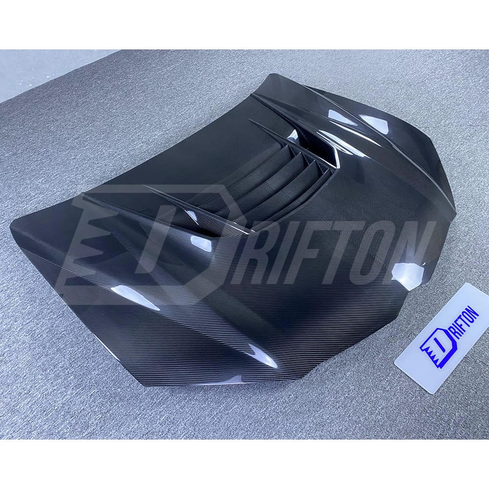 Vorsteiner Style Dry Carbon Fiber Hood For Lamborghini URUS 2018-2021