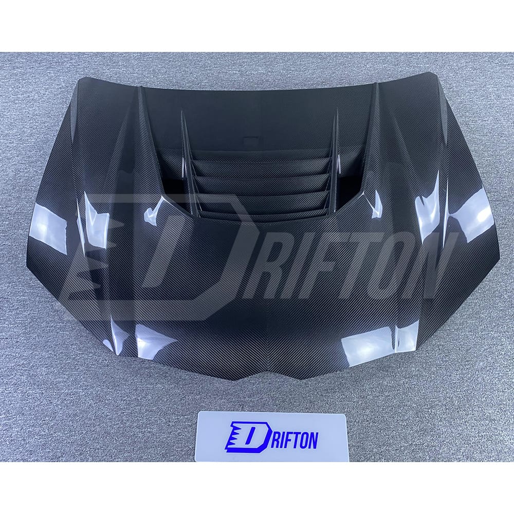Vorsteiner Style Dry Carbon Fiber Hood For Lamborghini URUS 2018-2021
