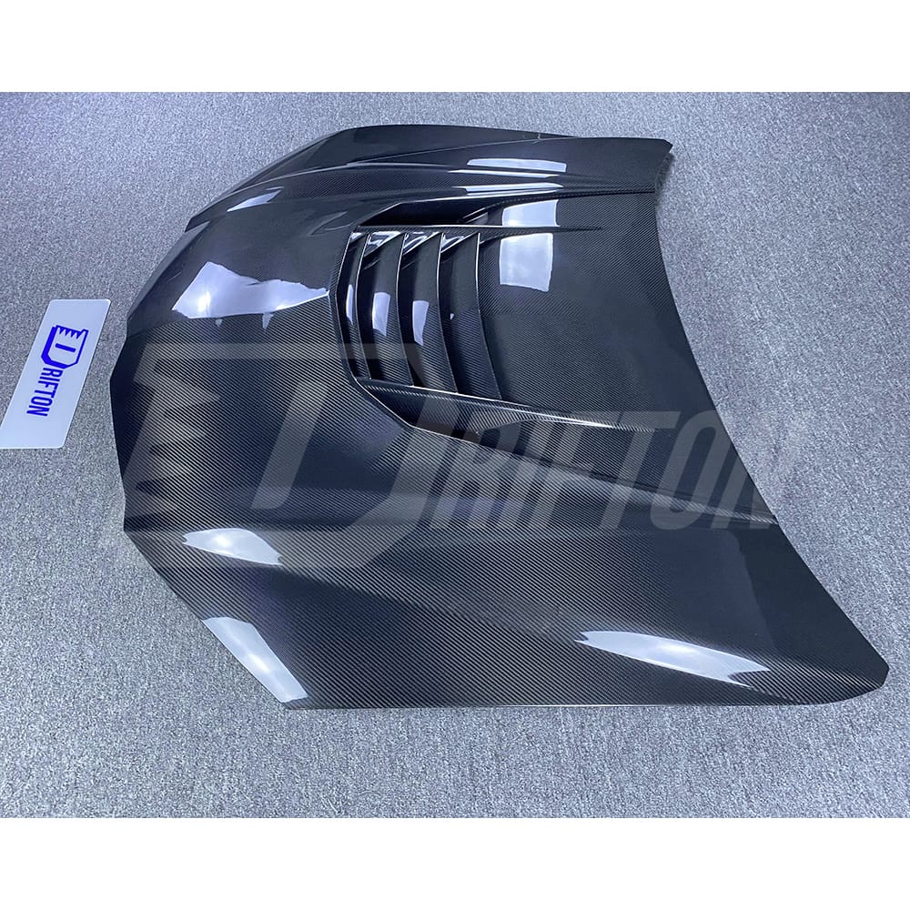 Vorsteiner Style Dry Carbon Fiber Hood For Lamborghini URUS 2018-2021