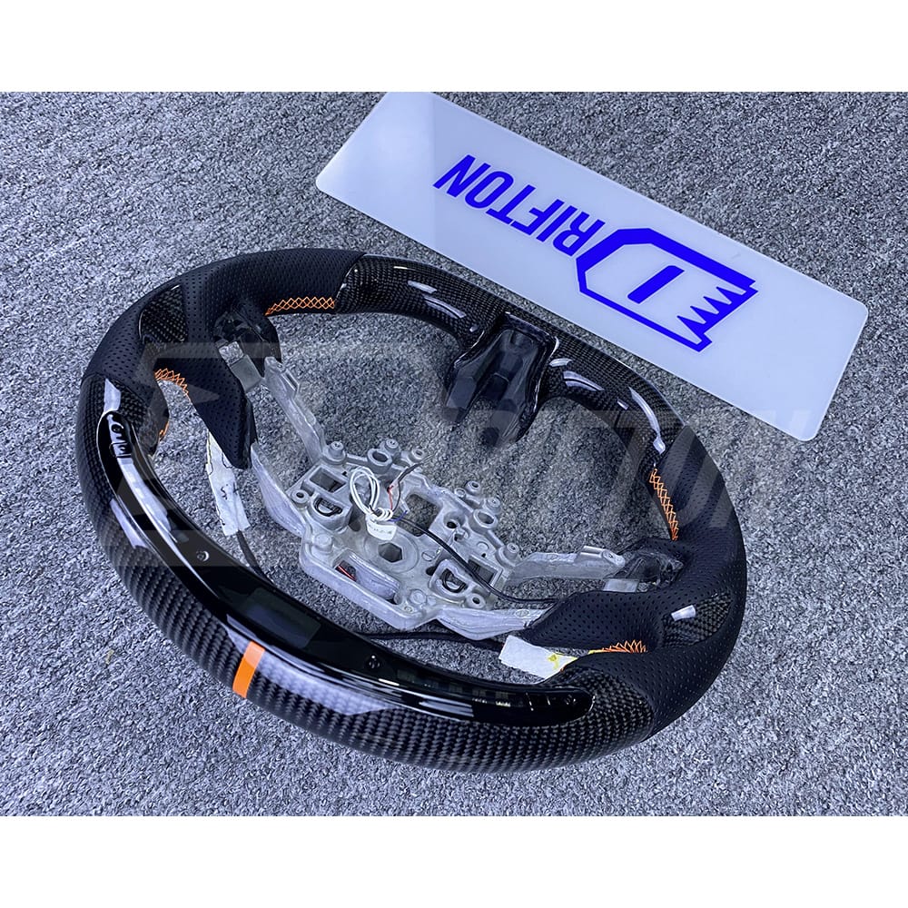 Customized Style Carbon Fiber Steering Wheel With LED Shift Light For Ford Mustang 2015-2020