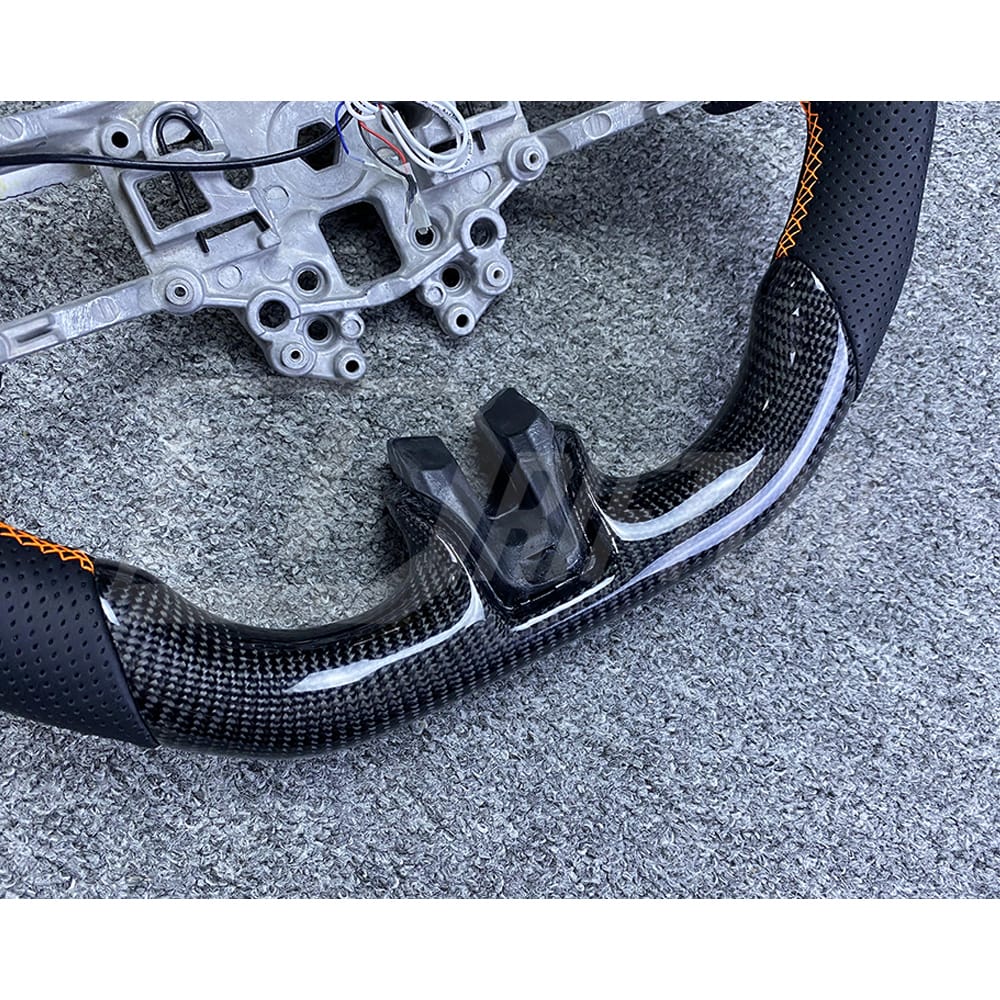 Customized Style Carbon Fiber Steering Wheel With LED Shift Light For Ford Mustang 2015-2020