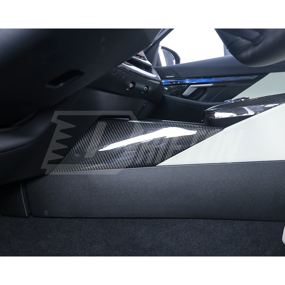 Dry Carbon Fiber Interiors Kits For BMW 5 Series G60 LHD 2024-On