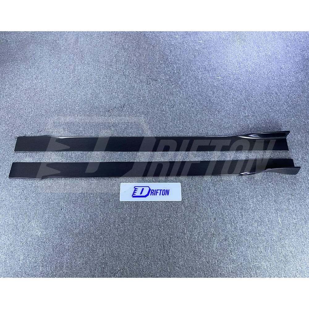 Madness Style Carbon Fiber Side Skirt For Alfa Romeo Giulia 2016-2023