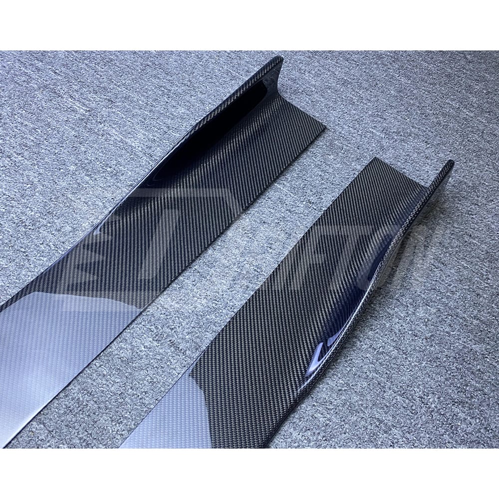 Madness Style Carbon Fiber Side Skirt For Alfa Romeo Giulia 2016-2023