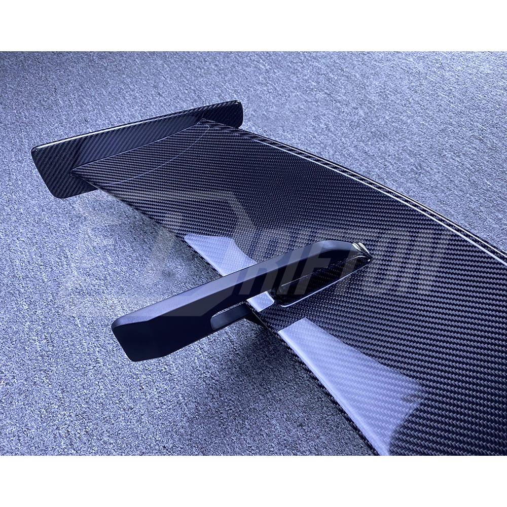 Performance Style Dry Carbon Fiber Rear Spoiler GT Wing For Audi R8 2016-2024 (1)