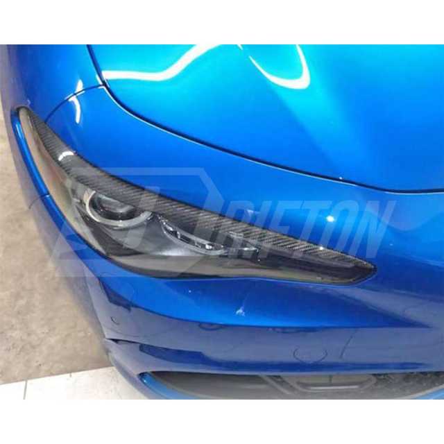 Dry Carbon Fiber Headlight  Eyebrows Eye Lid Trim For Alfa Romeo Giulia 2016-2023