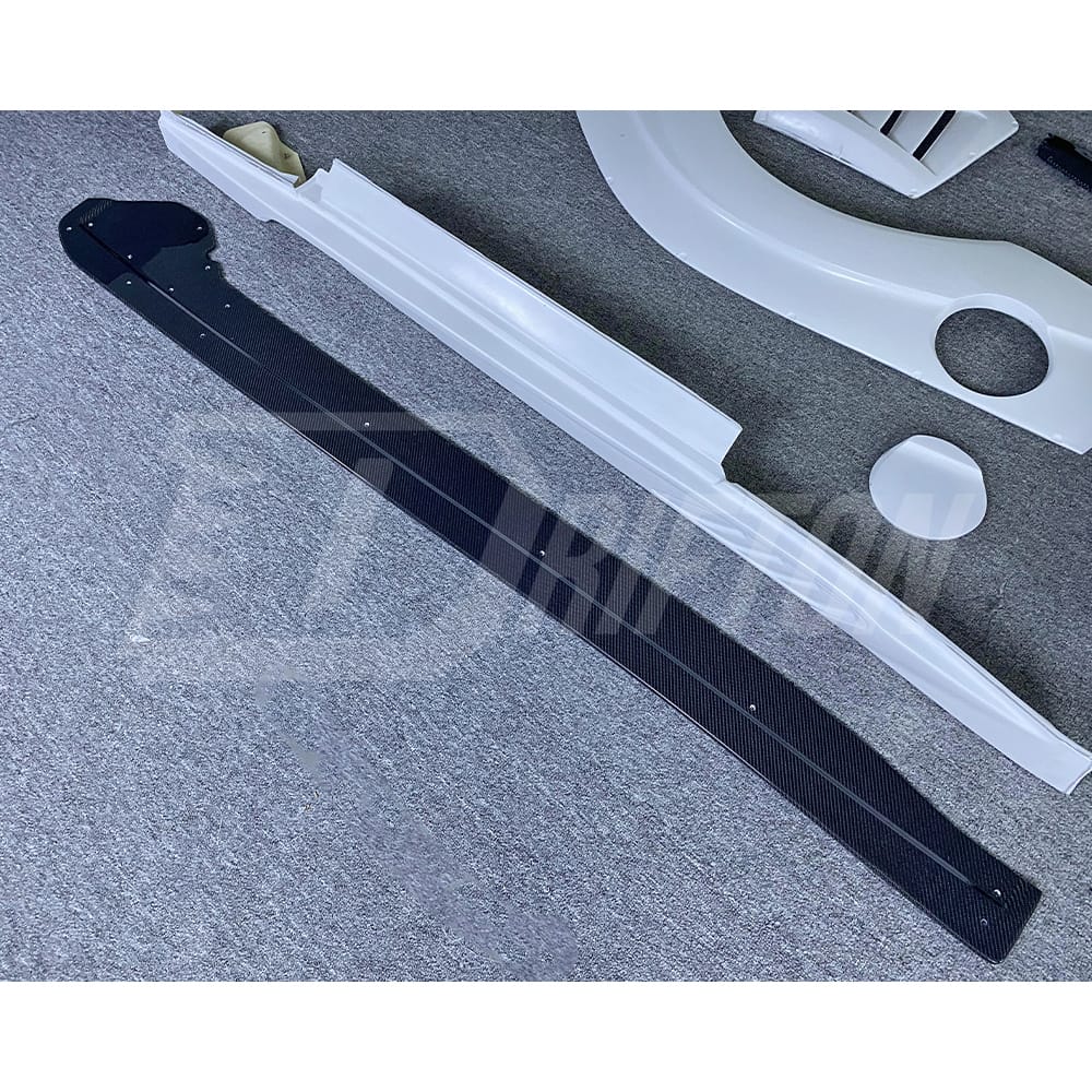 Varis KAMIKAZE R Super Sonic Style Half Carbon Fiber Wide Body Kit For Nissan R35 GTR 2008-2016
