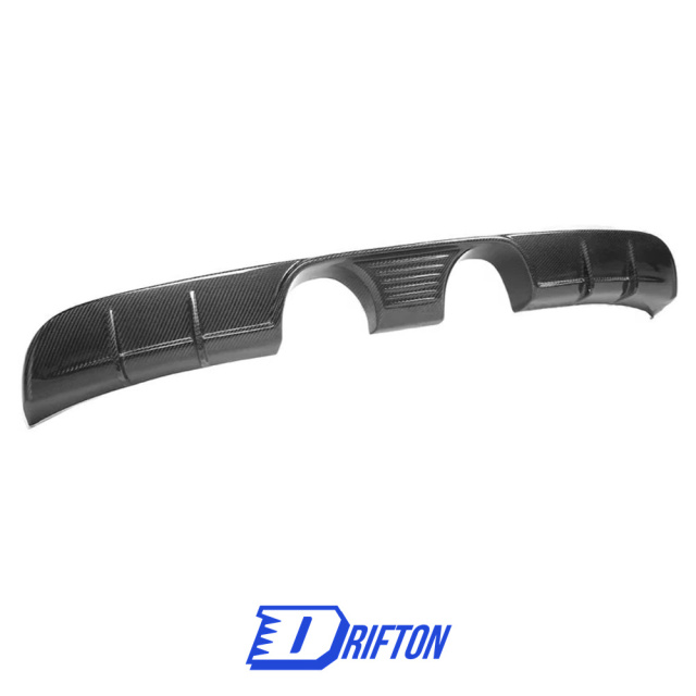 Center Exhaust Style Carbon Fiber Rear Diffuser For Porsche 911 Carrera S 4S GTS 991 991.2 2016-2018