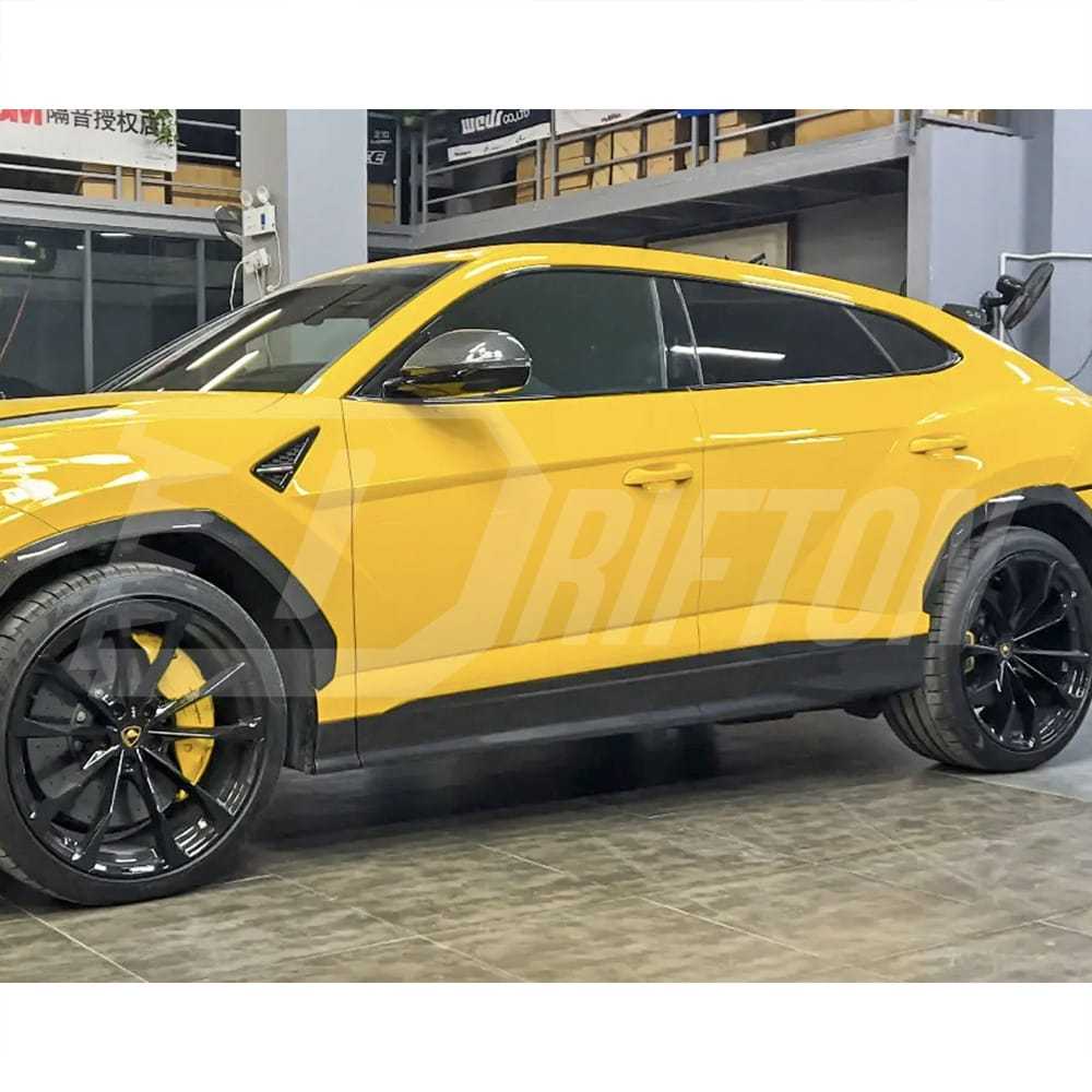 Performante Style Dry Carbon Fiber Side Skirt For Lamborghini URUS S