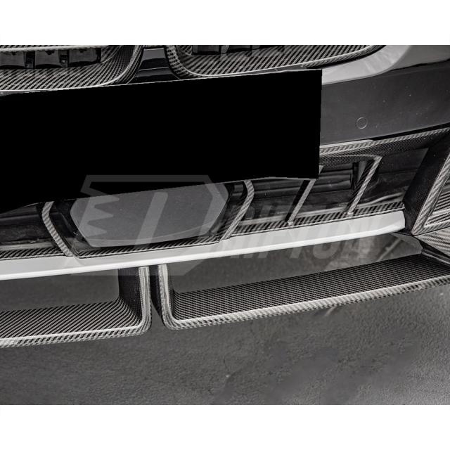 OEM Style Dry Carbon Fiber Front Bumper Center Trim For BMW X5 G05 LCI 2024-On