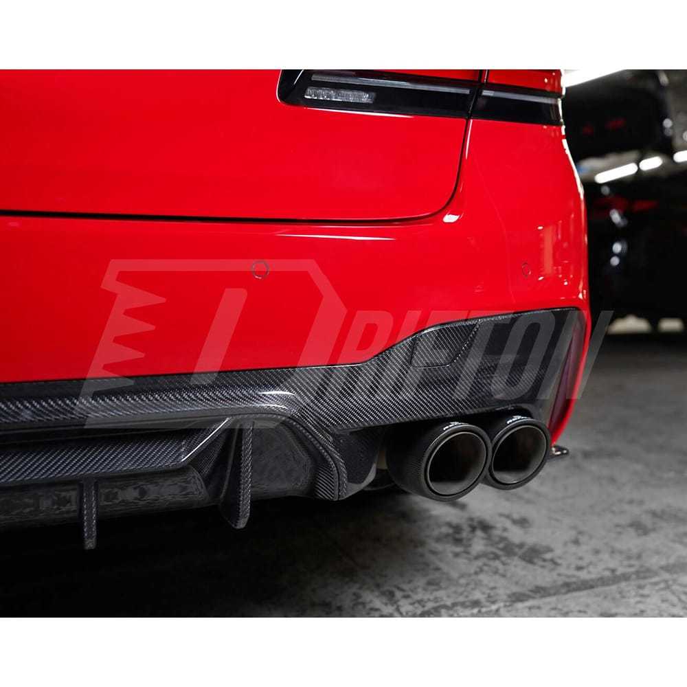MP Style Dry Carbon Fiber Rear Diffuser For BMW F90 M5 LCI 2017-2023