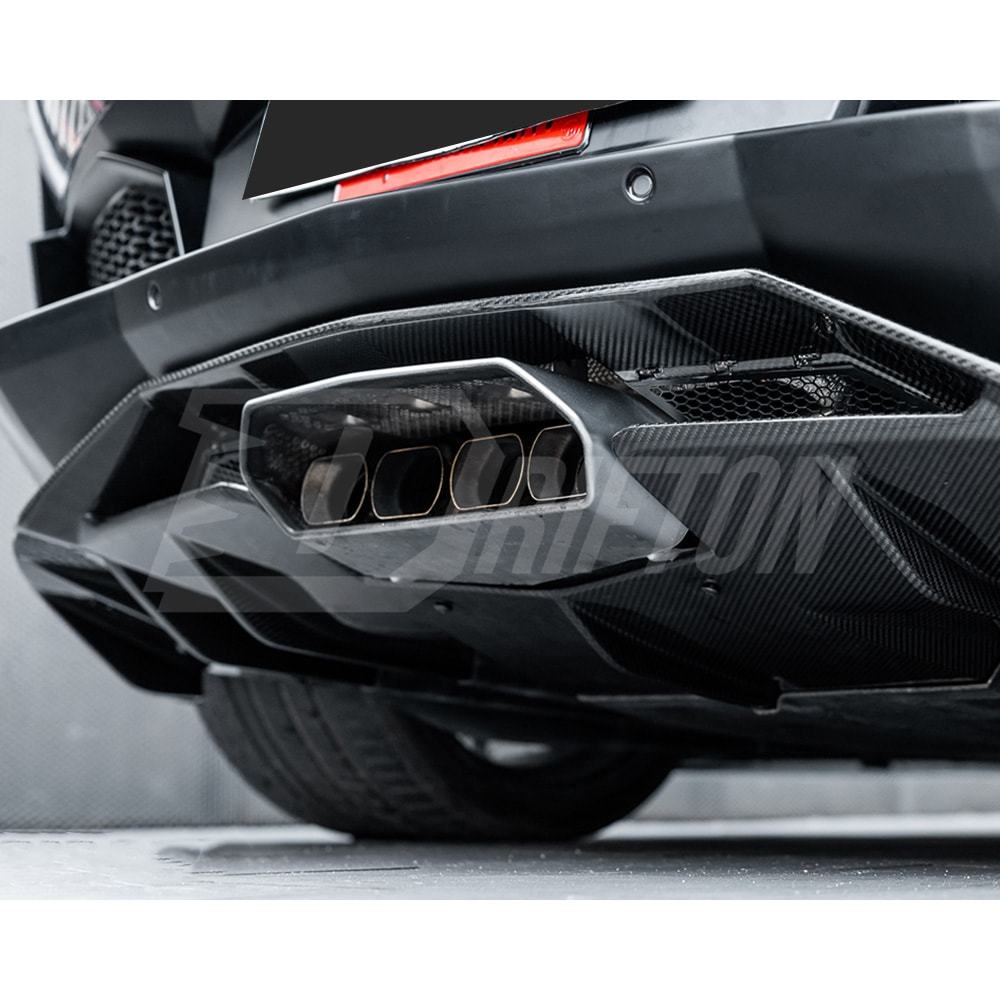 Vorsteiner Style Dry Carbon Fiber Rear Diffuser For Lamborghini Aventador LP700 2011-2015