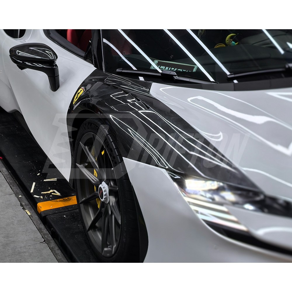 Novitec Style Dry Carbon Fiber Fender For Ferrari SF90