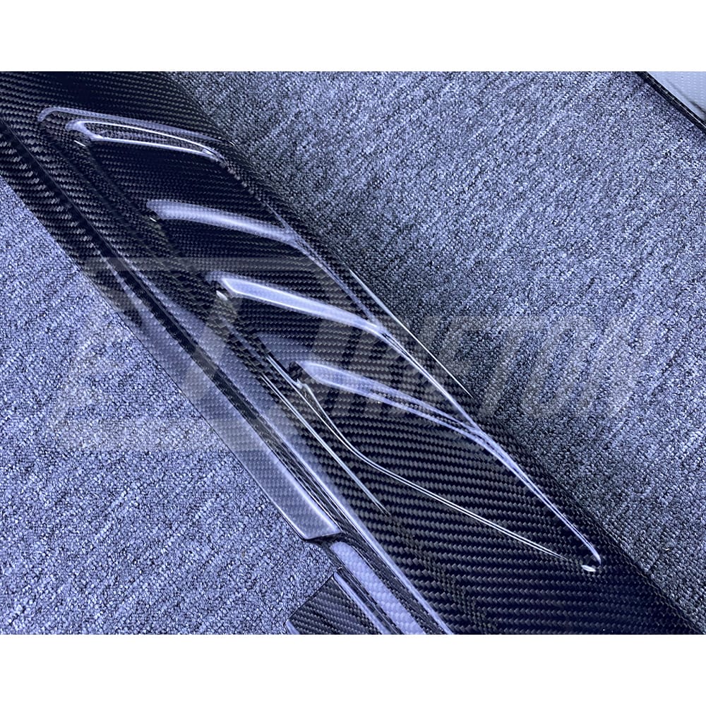 Varis MY14 Style Carbon Fiber Side Skirt & Underboard For Nissan R35 GTR 2008-2019