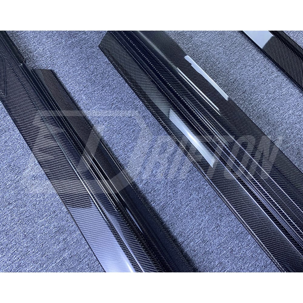 Varis MY14 Style Carbon Fiber Side Skirt & Underboard For Nissan R35 GTR 2008-2019