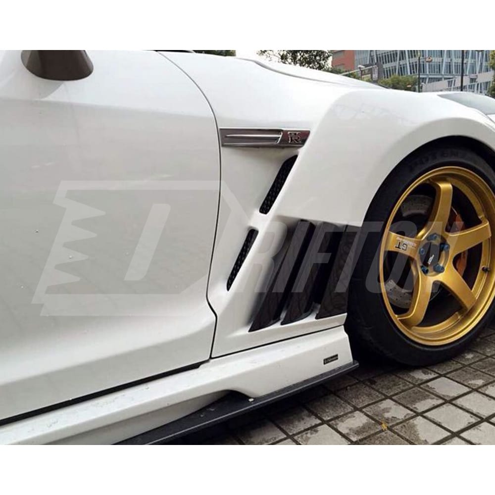 Varis MY14 Style Carbon Fiber Side Skirt & Underboard For Nissan R35 GTR 2008-2019