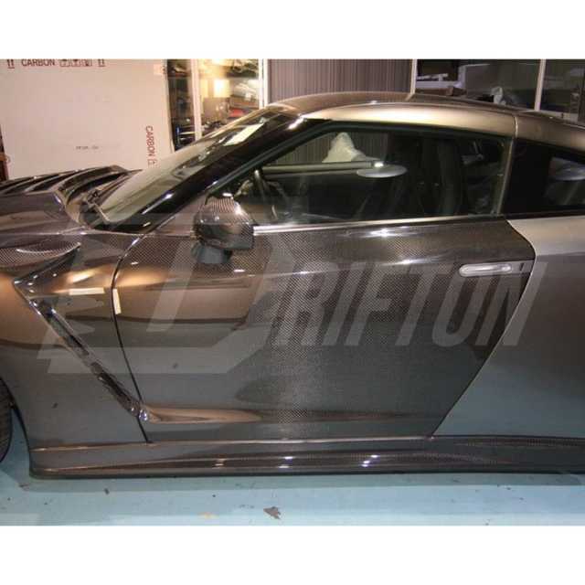 Dry Carbon Fiber Door For Nissan R35 GTR 2008-2026