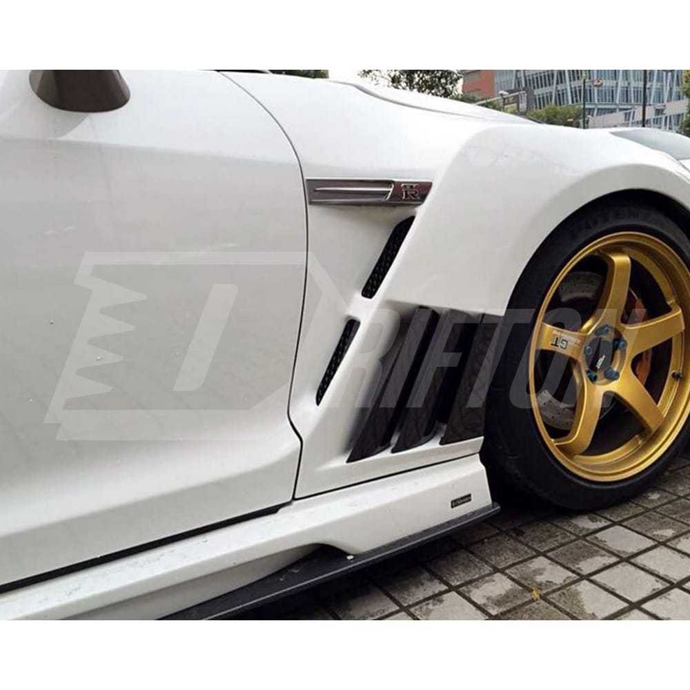 Varis MY14 Style Carbon Fiber Side Skirt & Underboard For Nissan R35 GTR 2008-2023