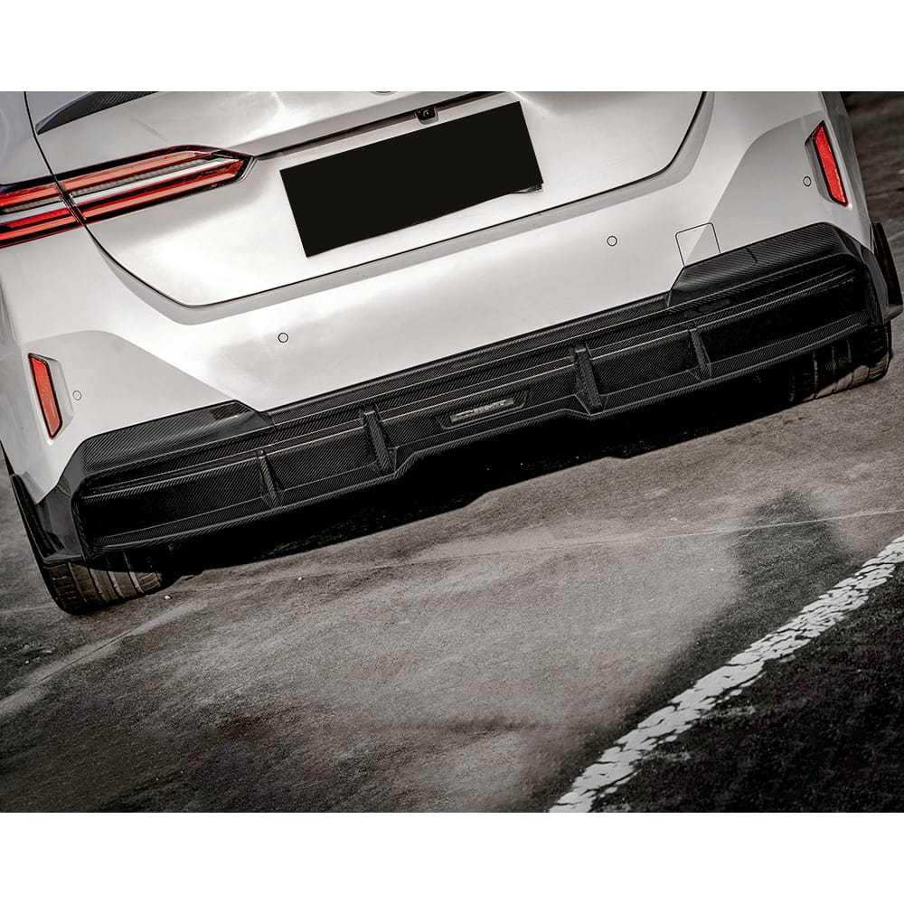 SQ Style Dry Carbon Fiber Rear Diffuser For BMW 5 Series G60 2024-On