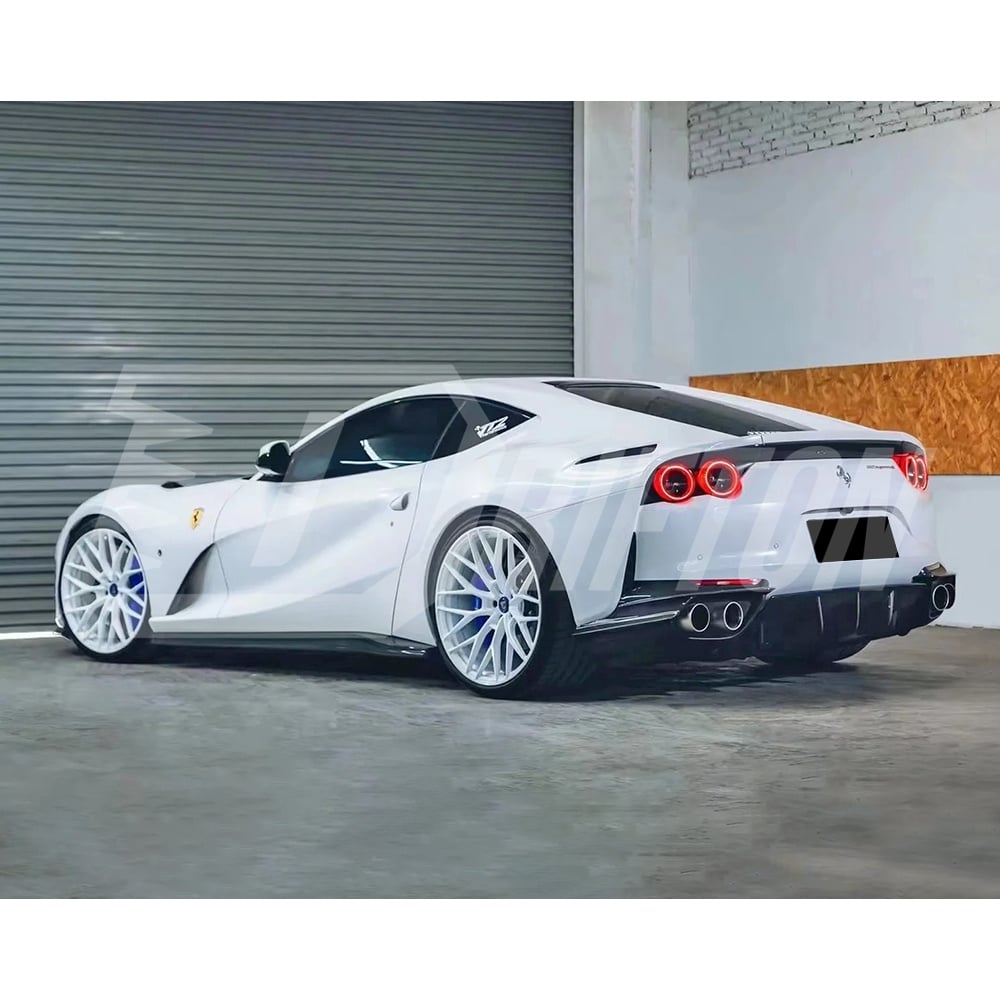 Novitec Style Dry Carbon Fiber Side Skirt For Ferrari 812 Superfast GTS 2017-2023
