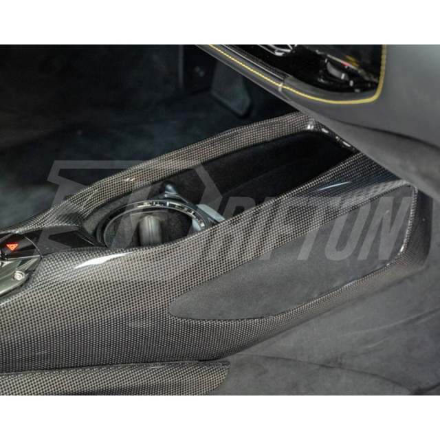 Dry Carbon Fiber Interiors Kits Central Console Side Panels For Ferrari SF90