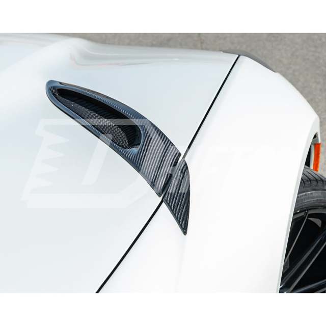 Novitec Style Dry Carbon Fiber Hood Vent Trim For Ferrari 812 Superfast GTS 2017-2023