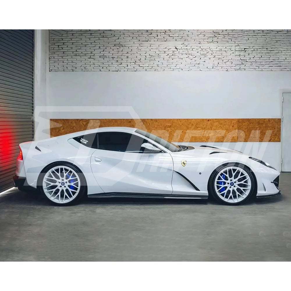 Novitec Style Dry Carbon Fiber Side Skirt For Ferrari 812 Superfast GTS 2017-2023