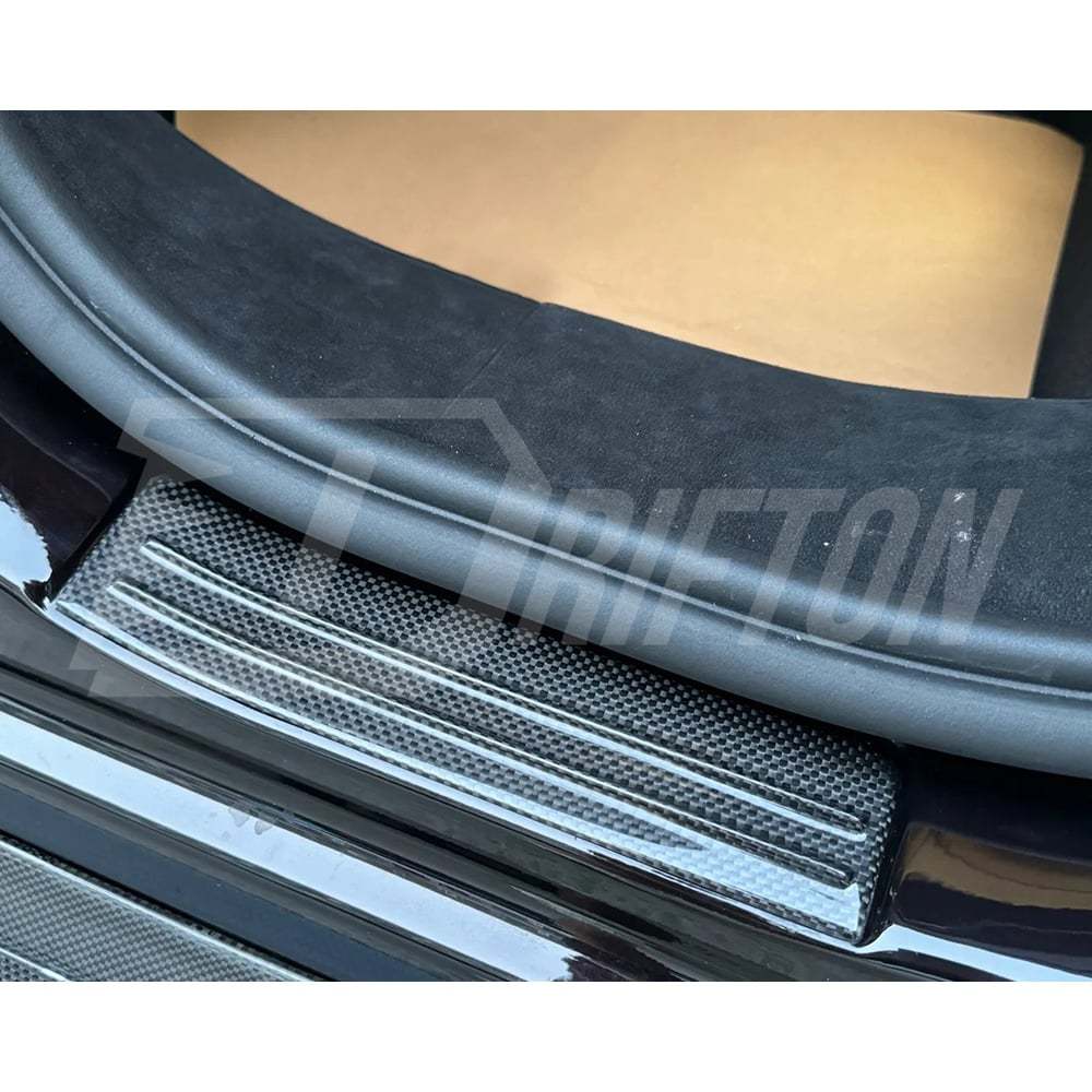 Dry Carbon Fiber Door Sills Plate Interiors Kits For Ferrari Purosangue FUV
